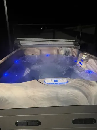 Private Waterfront Home Nestled In A Quiet Section Of Lake Hopatcong Отели в г. Джефферсон