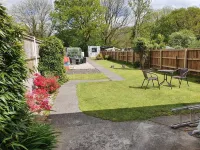 Waterfalls House - property akin Waterfall Country