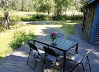 Close to nature, family-friendly holiday home with sauna and trampoline