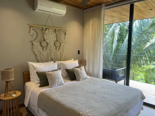 Villa del Bosque 3-Bedroom Private, Jungle, Deck, Balcony Infinity Pool