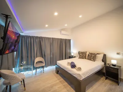 Plaza Achim Penthouse, 300m from Beach! Các khách sạn ở 