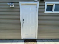 Private room and bath w/ private entry Hotels in Mission