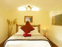 Welcome Home Cottage, Manapouri, Fiordland Hotels in Manapouri