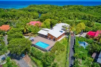 Villa SOL Y LUNA with pool near sea Hotel a 
