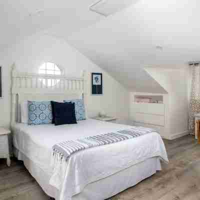 Silver Palms # 2 – Exclusive Long Bay Beachfront Retreat with Pool Rooms