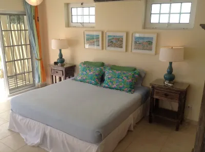 Reef Front Divers Dream Crown Ridge Luxury Villa In Beautiful Sabadeco!  호텔