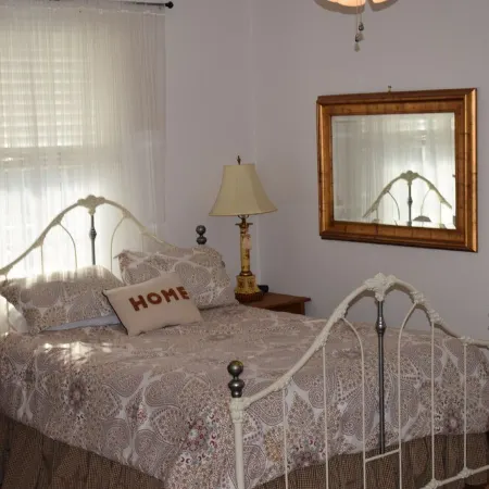 Loft Mckinney is an upstairs studio efficiency apartment seven blocks from
