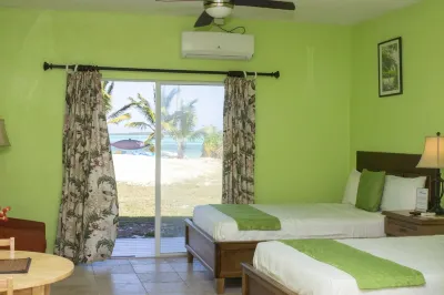 Exuma Sea Grape: Sandy Isle Escapes -formally Shoreline Beach Club Hotel a 