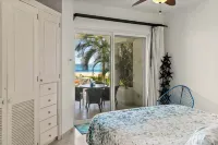 OCEANFRONT @ COSTA AZUL! 2BR, On the Beach Now booking Holidays/Winter/Spring25!