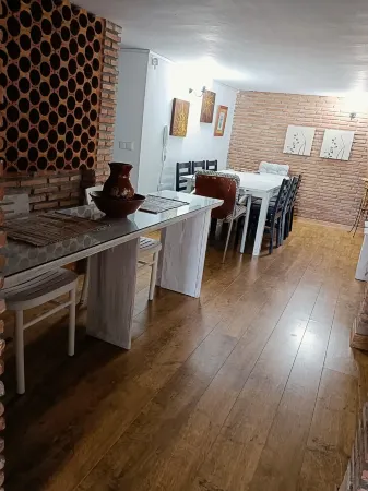 Casa Bodeguilla con piscina privada cubierta o abierta según época del año