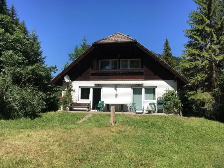 Cozy and centrally located vacation home 500 meters from the cable car/ski slope Отели рядом с достопримечательностью «Польстерлуке Хинтерштодер»