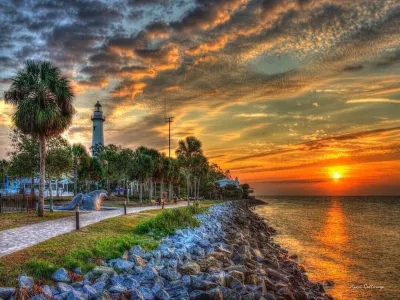 Beautiful Vacation Villa - Beach, Parks, Village Hotels in 