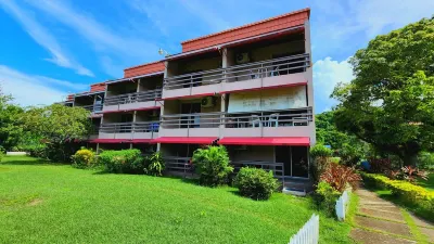 Ocean View Central Location Modern Studio