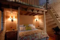 Chic Villa Oasis with Pool, Cook & Maid, Steps to Beach - Parvekkeita