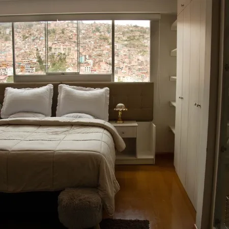 APARTAMENTO PENTHOUSE DE 350 M2, CON VISTA PANORAMICA DE LA CIUDAD.