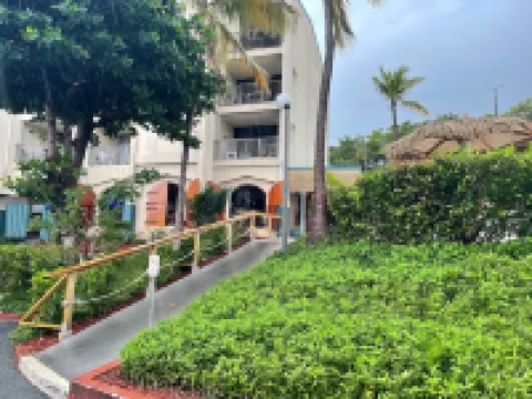 Fairwinds & Following Seas Waterfront Studio • Marina + Sapphire Beach