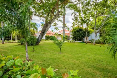 Casa de Campo, Beautiful Villa with Pool Next to Golf Course and Beach/Sleeps 8 Hotels near Altos de Chavon