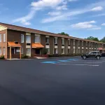 Raceway Inn - Wifi