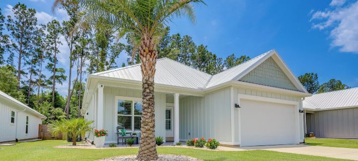 Bright Foley Home w/ Patio - 7 Mi to Wharf & Beach Ξενοδοχεία στην πόλη Foley