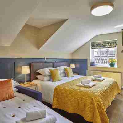 Full Moon Inn Rudge Rooms