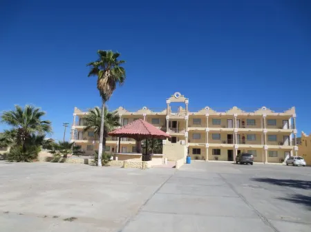 Hotel Plaza Peñasco Отели в г. Плайя Энканто