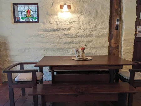 Treenbrook Cottages Отели рядом с достопримечательностью «Дейв Эванс Бисентенниал Три»