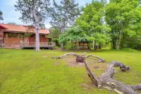Ozark Crossroads: Historic Calico Rock Cabin - 3-Star