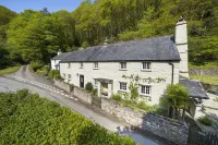 Trentishoe Coombe Hotels in Kentisbury