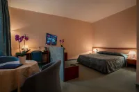 Hotel Diana - Parking