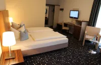 Hotel Königer Hotels in Pliening