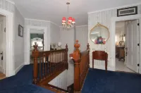 The Tea Rose Inn at Plymouth Hotels in Plymouth