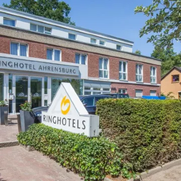 Ringhotel Ahrensburg Hotels near Buckhorn underground station