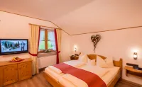 Hotel Alpspitz B&B - Parvekkeita