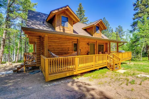 Sunny Forest Cabin w/ Views of Pikes Peak Mtn! -  Privatzimmer