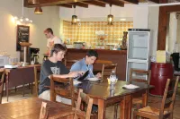 Friendly Auberge Hotels in Colomiers