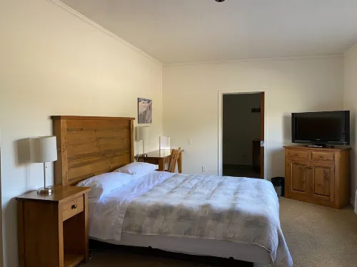 Stork Nest Inn Hotels in Smithers