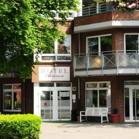 Hotel Blankenese Отели рядом с достопримечательностью «Нинштедтен»