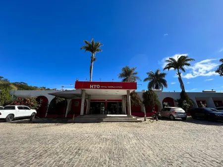 Hotel Teófilo Otoni Отели в г. Теофилу-Отони