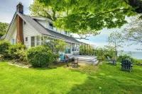 Coastal Lake Erie Cottage w/ Amazing Water Views! Hotel a Willowick