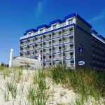 Adventurer Oceanfront Inn Hotels in 