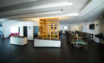 Hotel Atenas Plaza