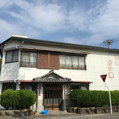 勝家民宿 鄰近熊野三所神社的酒店