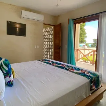 Hotel y Eco-Cabañas Azul María Bacalar