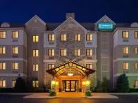 Staybridge Suites Cincinnati North فنادق في Beckett Ridge