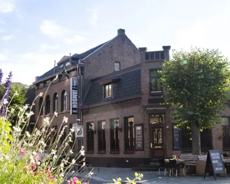 Jambon Hoteles en Uden