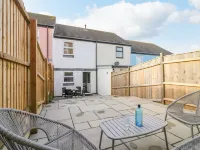 Maisy Cottage - parking