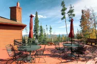 Pool, Hot Tub and Ski Shuttle! Silverthorne Condo - Wifi