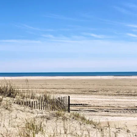 Pet-Friendly Apartment in Wildwood < 1 Mi to Beach