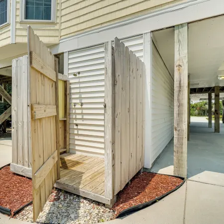 Surf City Vacation Rental - Walk to Beach