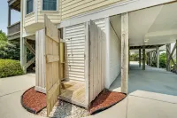 Surf City Vacation Rental - Walk to Beach - Sea View